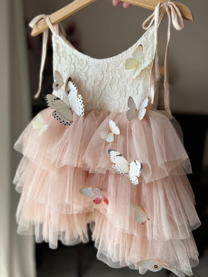 Fairytale χειροποίητο τούλινο φόρεμα με 3D πεταλούδες