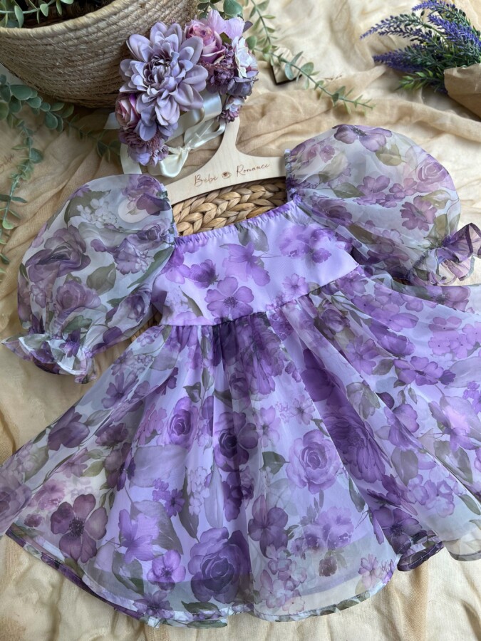 Violet φλοράλ φόρεμα από οργάντζα με φουσκωτά μανίκια