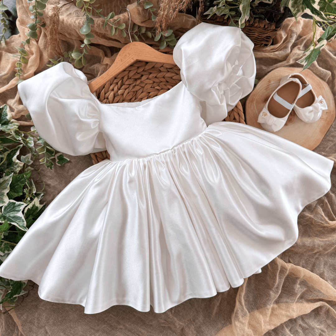 “Cindy” βαπτιστικό σατέν φόρεμα με φουσκωτά μανίκια